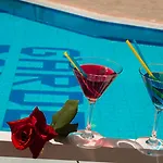 Garden Palace Hotell 4*