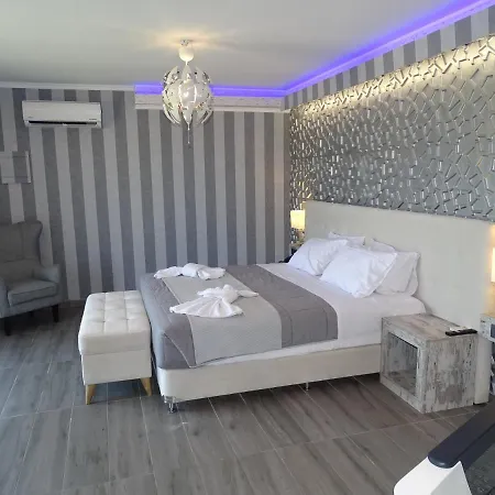 Garden Palace 4* לגאנאס