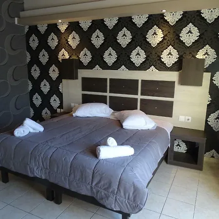 Garden Palace Laganas