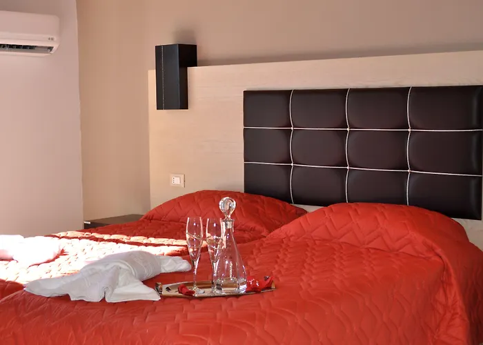 Garden Palace Laganas