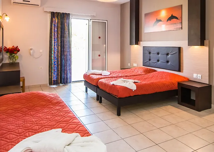 Garden Palace Hotel 4*