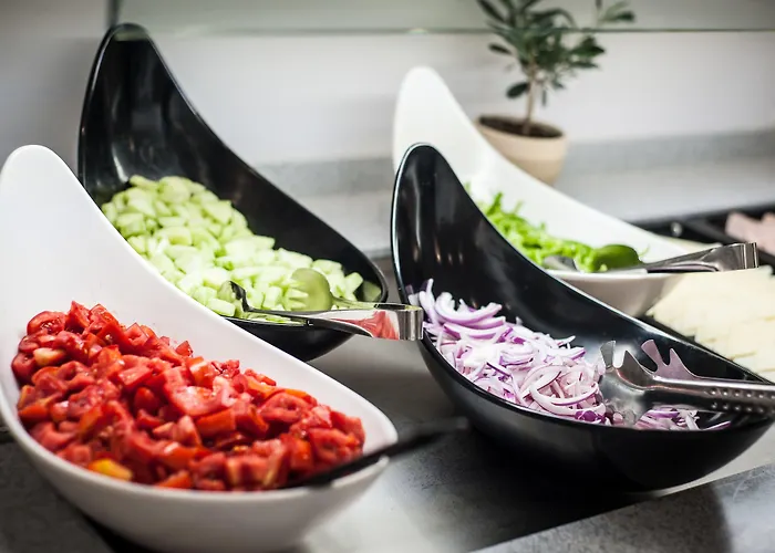 Garden Palace Laganas