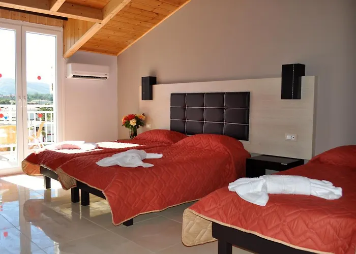 Garden Palace Laganas