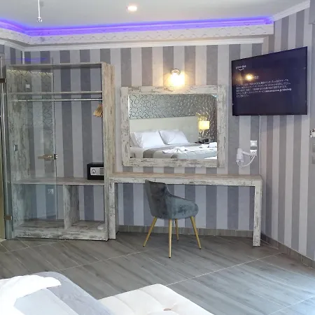 酒店 Garden Palace 4*