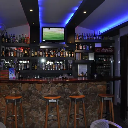 酒店 Garden Palace 4*