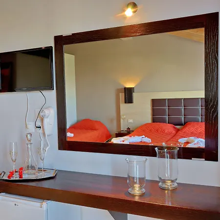 Ξενοδοχείο Garden Palace 4*