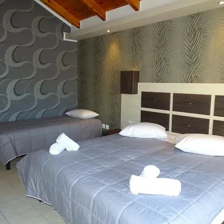Ξενοδοχείο Garden Palace 4*
